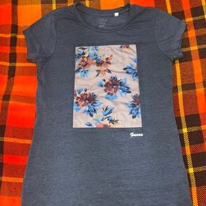 guess t-shirt